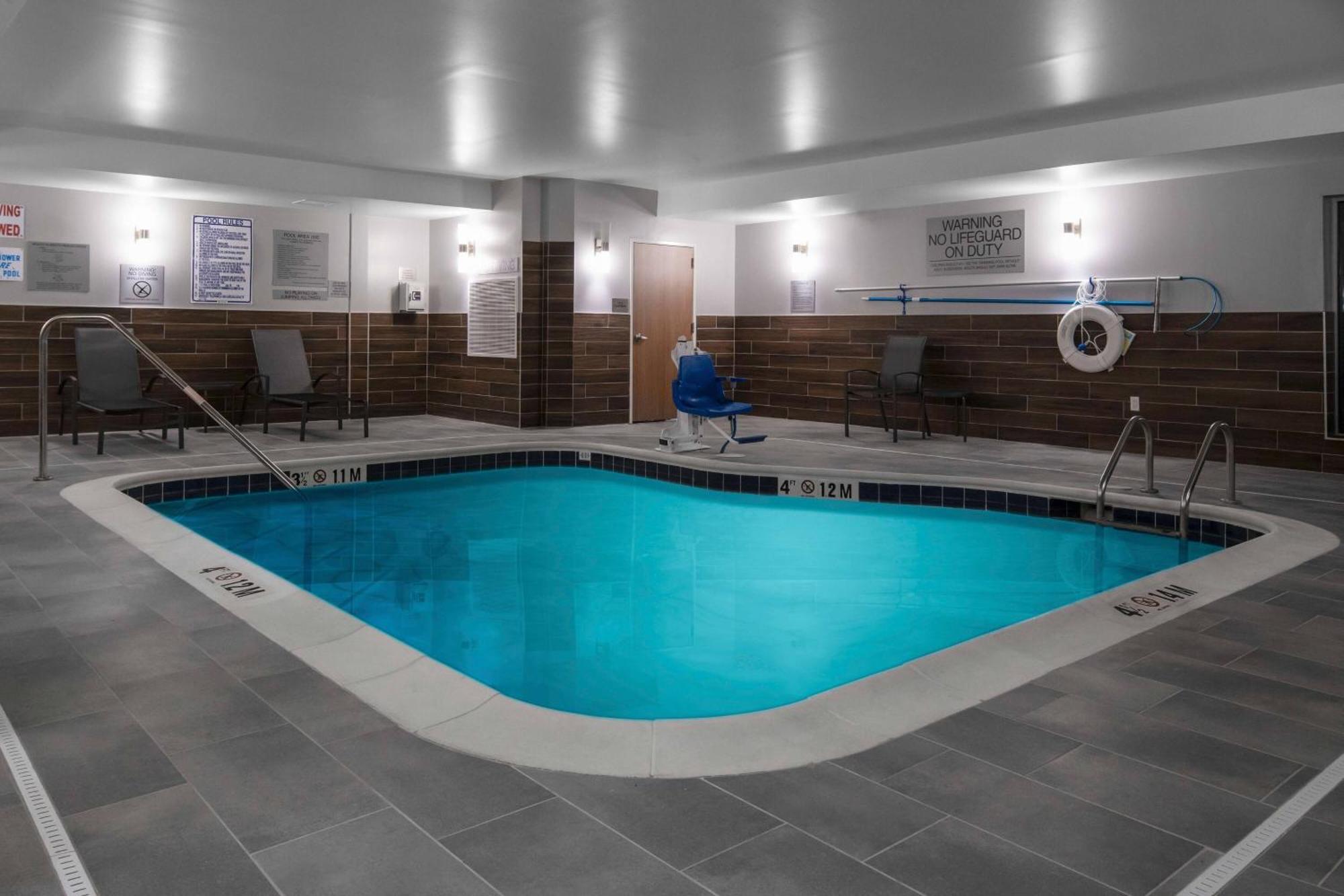 Fairfield Inn & Suites Роки-Маунт Экстерьер фото